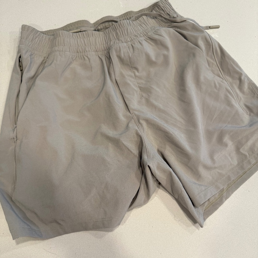 Lululemon Men's Pace Breaker Lined Short, 7" Size S